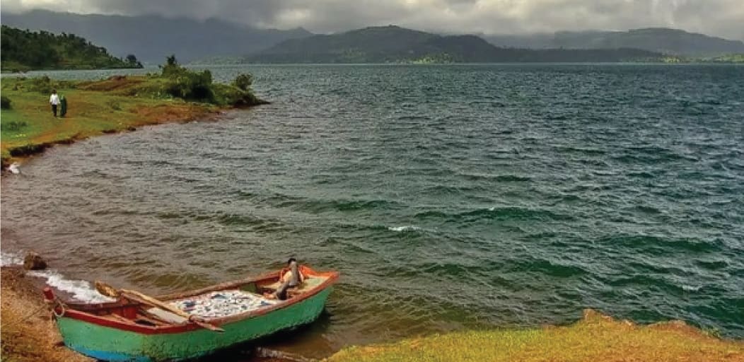 one day picnic spots near Mumbai - Bhandardara