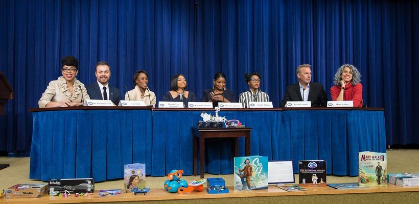 <em>Dr. Knatokie Ford (far left), Senior Policy Advisor in the White House Office of Science and Technology Policy, moderates