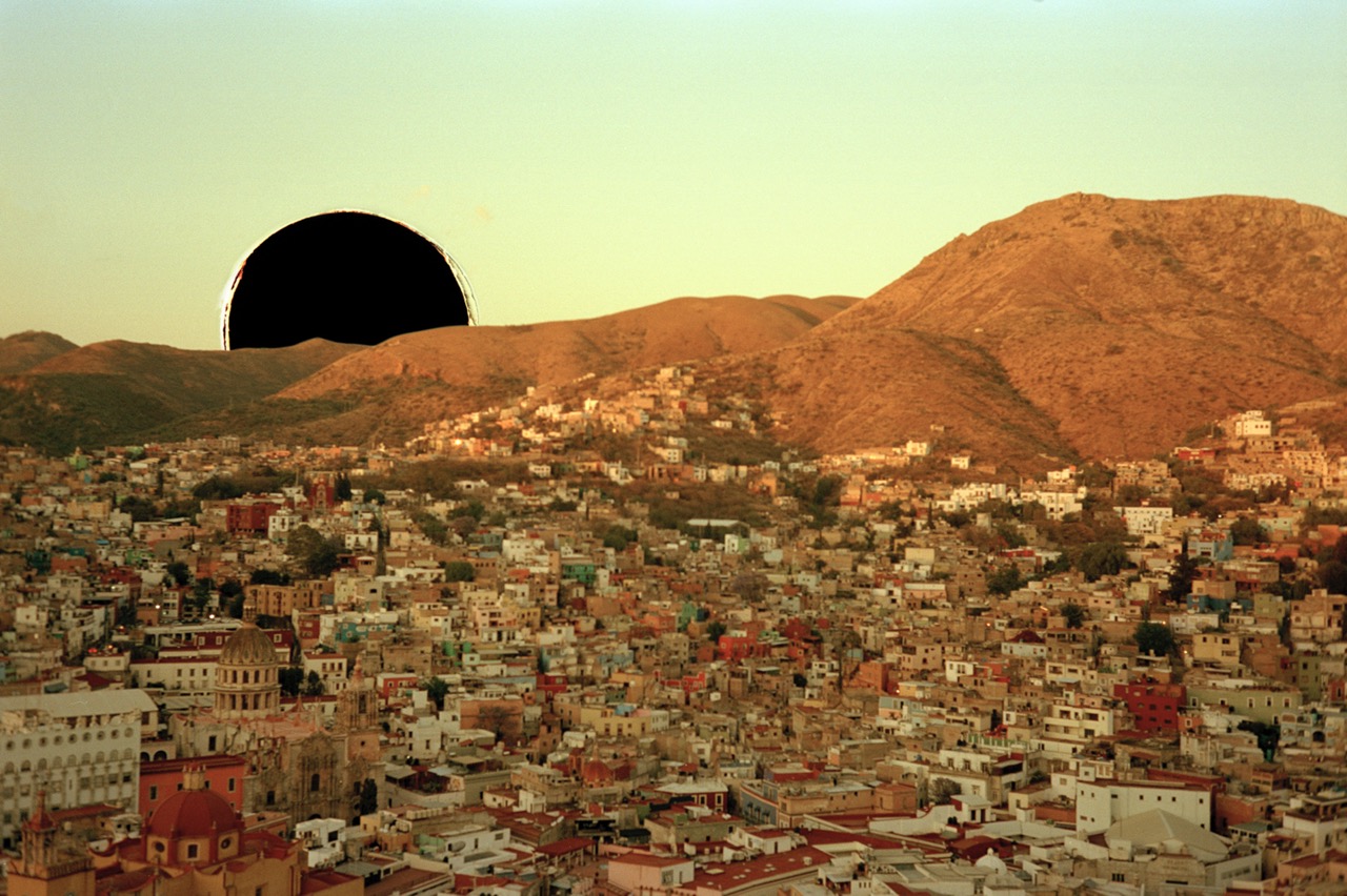 © Man Zhu | Black Hole Guest