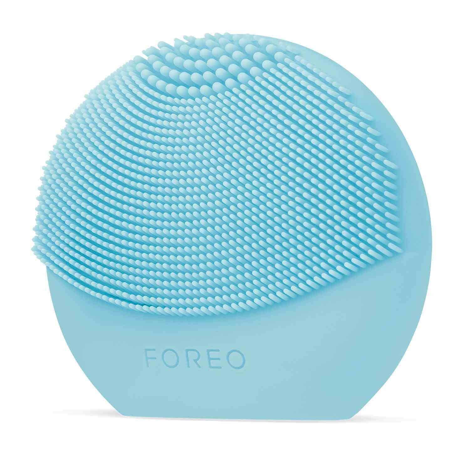 The Foreo Facial Brush in baby blue.
