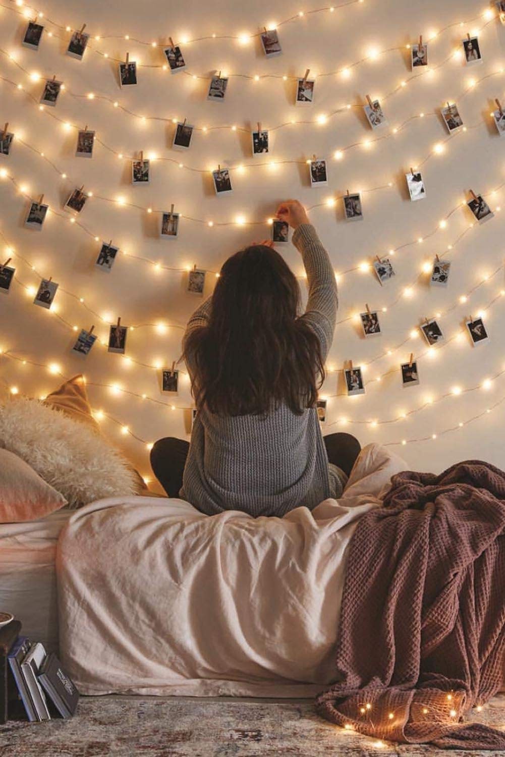String lights with clips