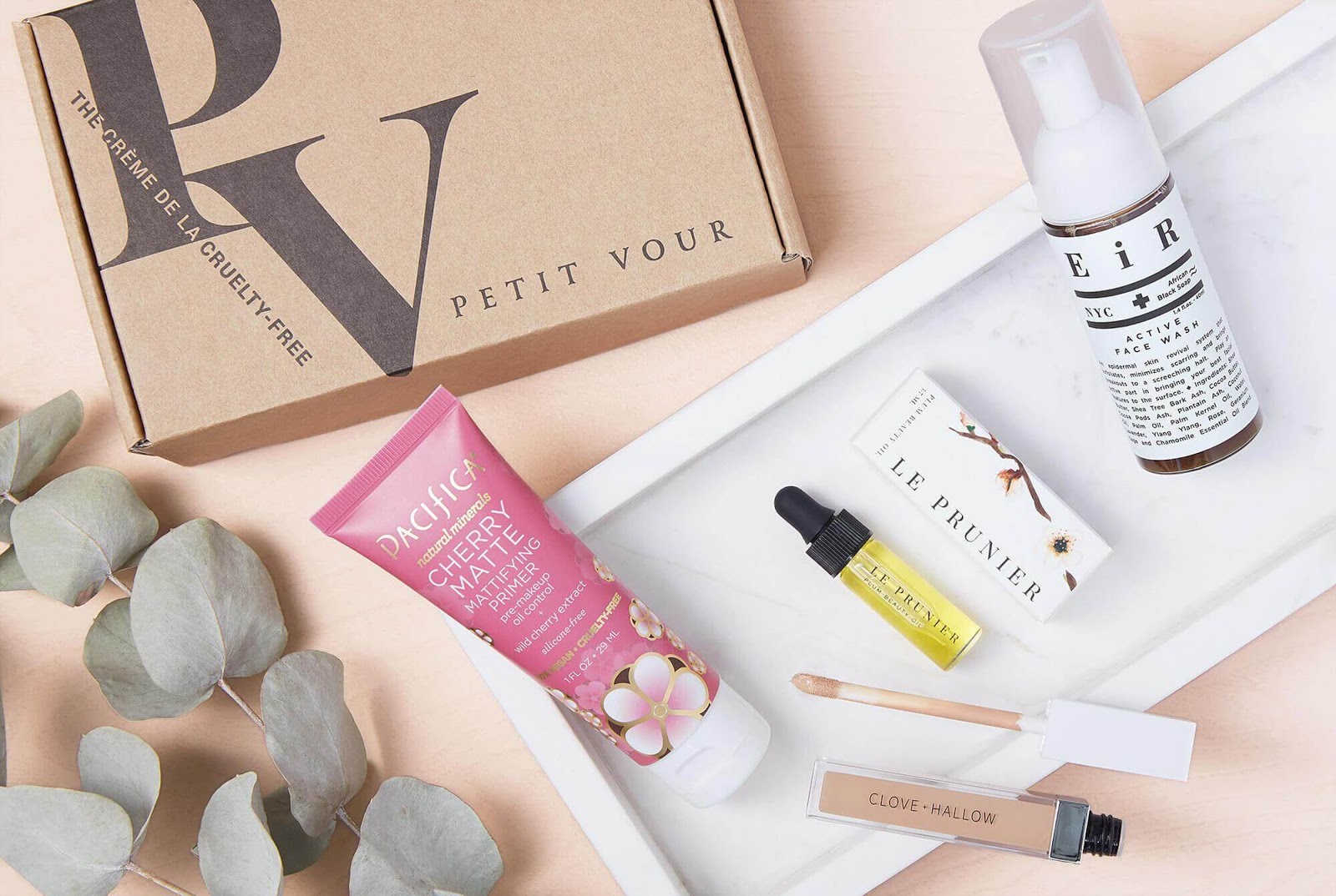 Example of Petit Vour subscription box