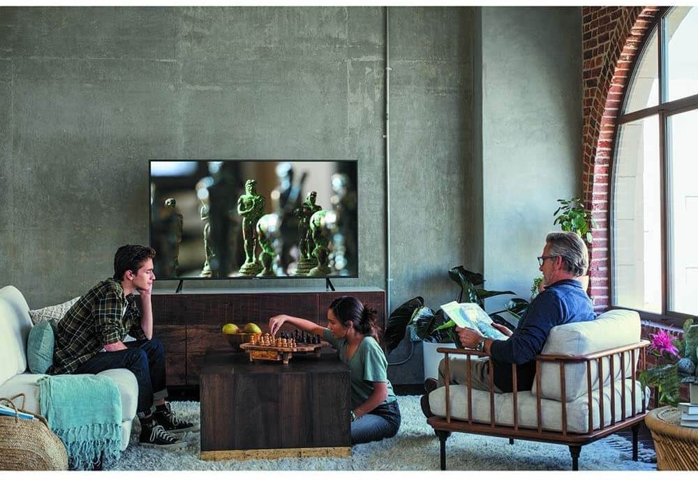 Samsung Flat 55-Inch 4K UHD 7 Series Ultra HD Smart TV