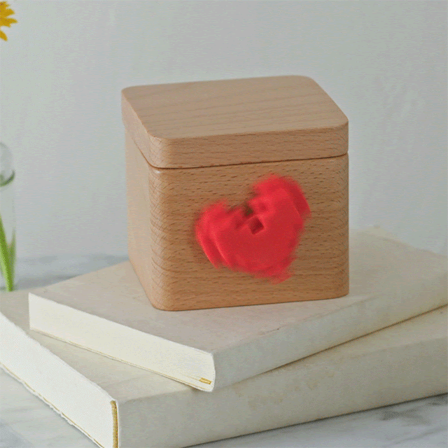 Lovebox Spinning Heart Messenger Box