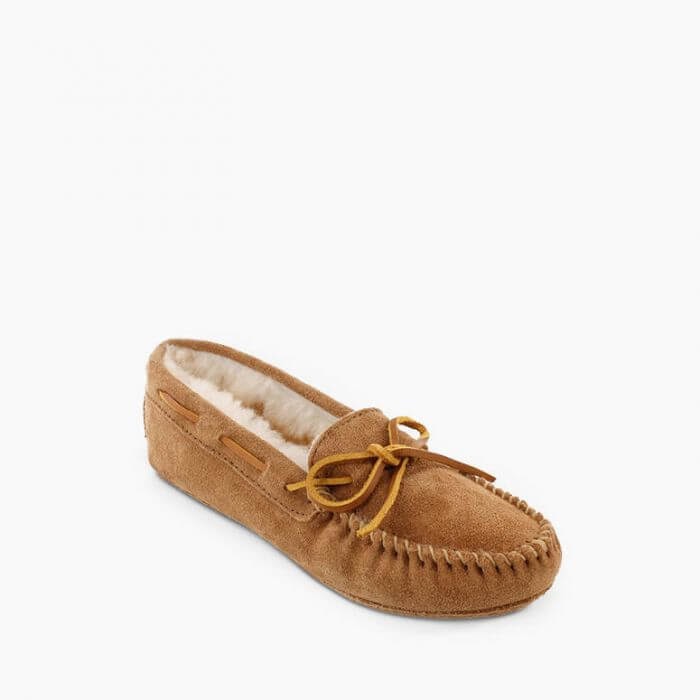 Minnetonka Women's Sheepskin Soft Moc