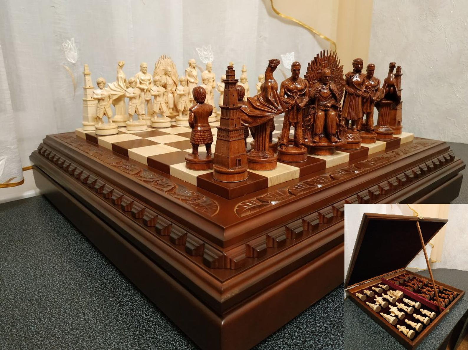 Game of Thrones Chess Set