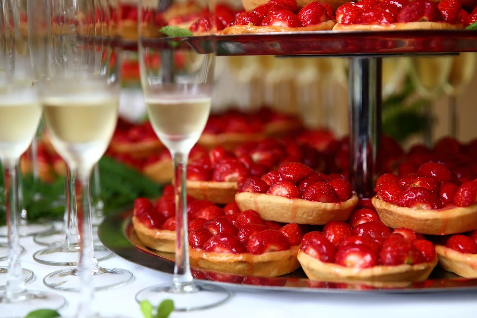 Champagne and mini strawberry pies