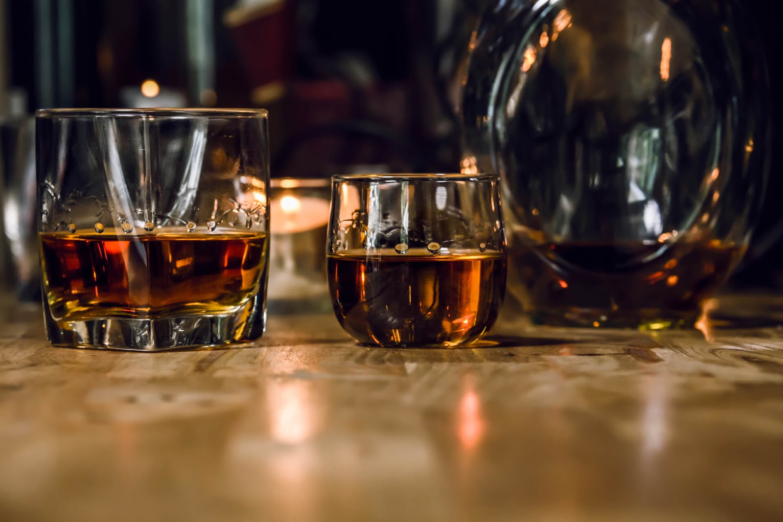 Close up of glasses of whiskey