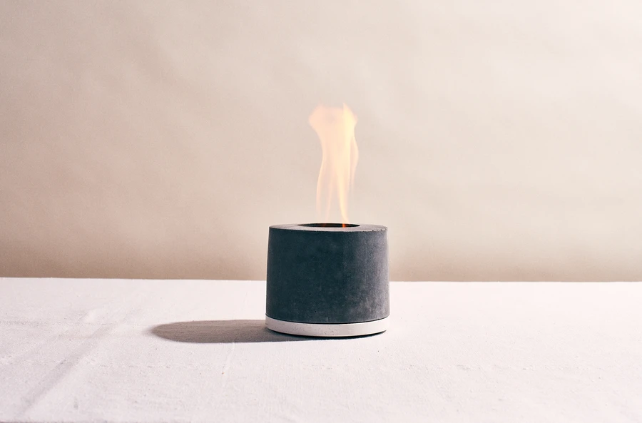 Personal, round fireplace