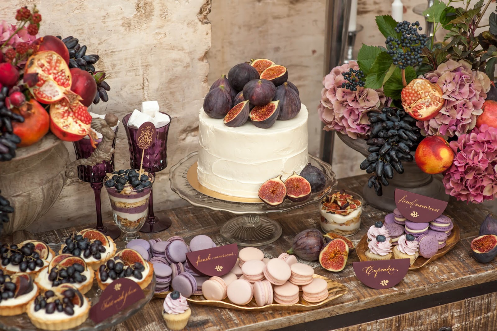 Dessert bar