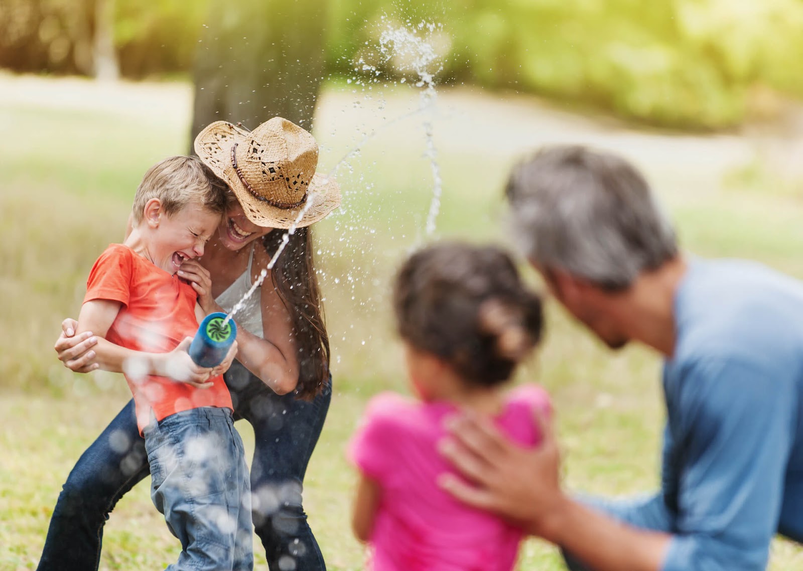 Family squirt gun fight