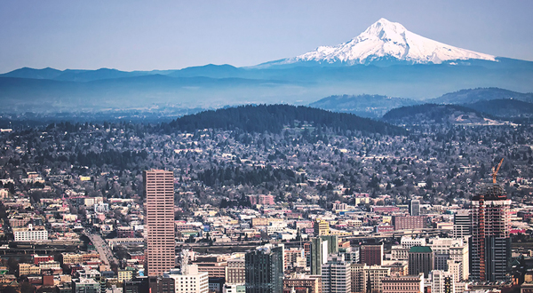 Portland, Oregon city skyline