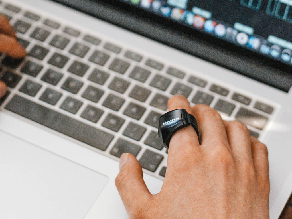 review genki wave ring close up