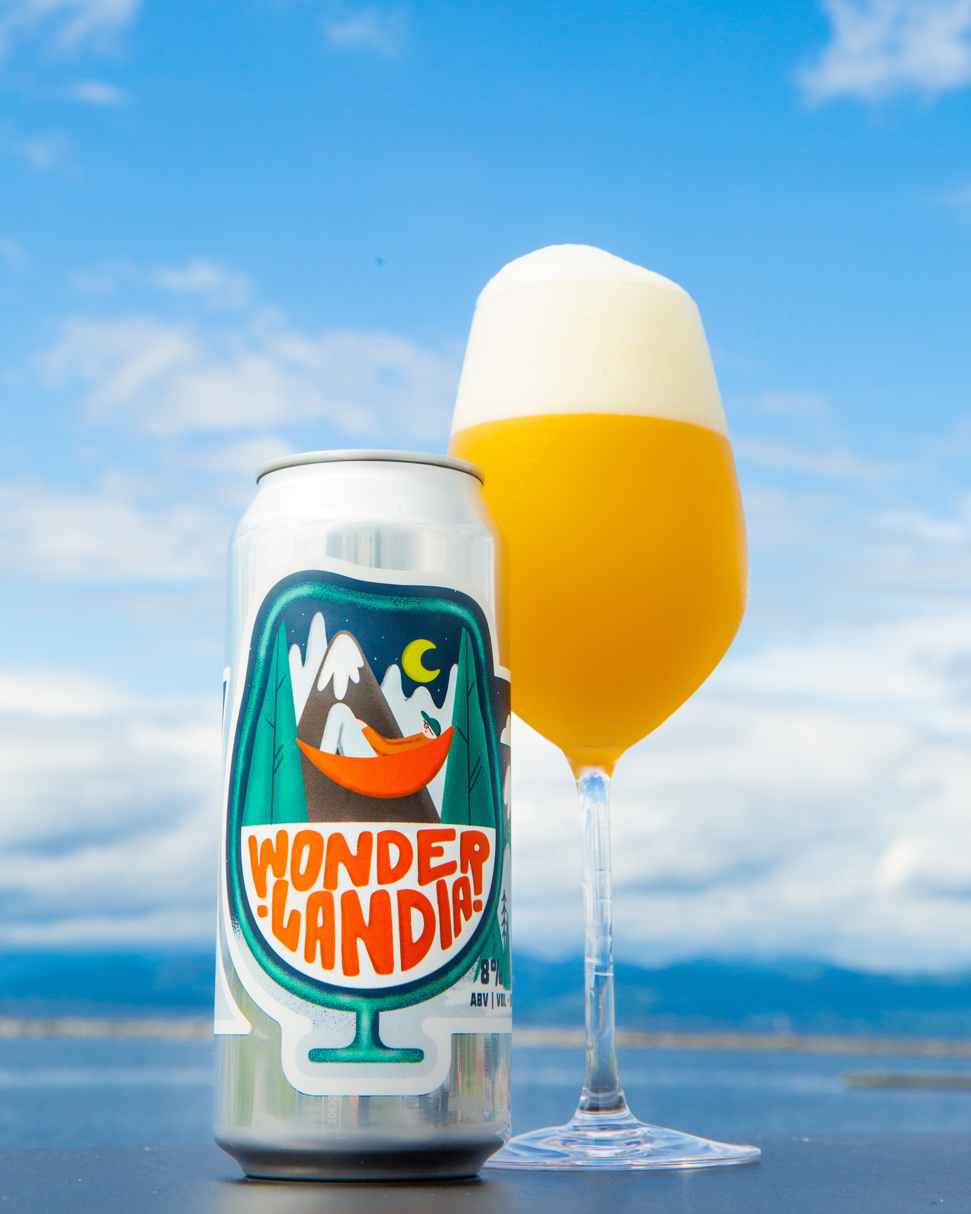 Wonderlandia Double IPA by Foam Brewers