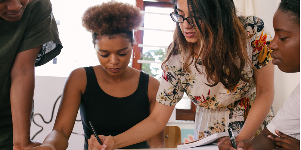 President’s Club & Sales Incentive Strategies for 2022 Blueboard Blog