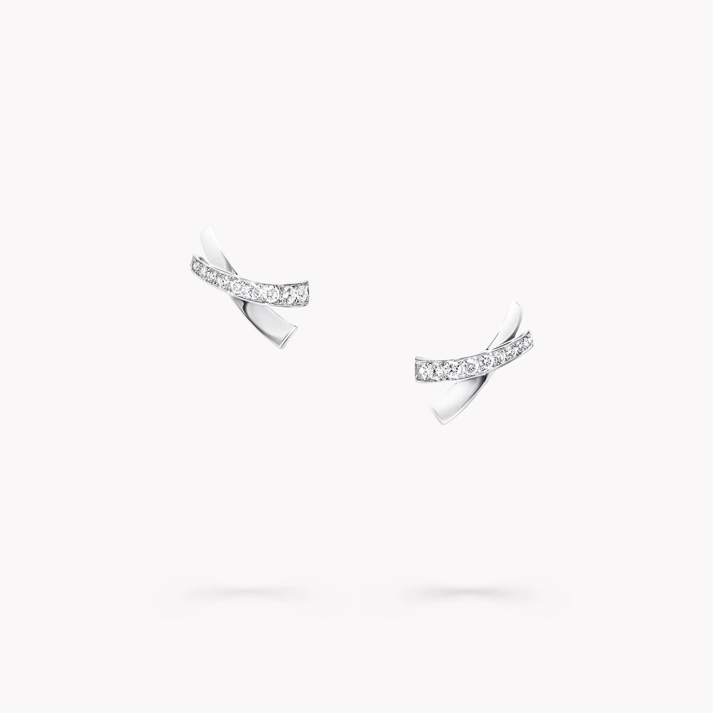 Kiss Diamond Stud Earrings