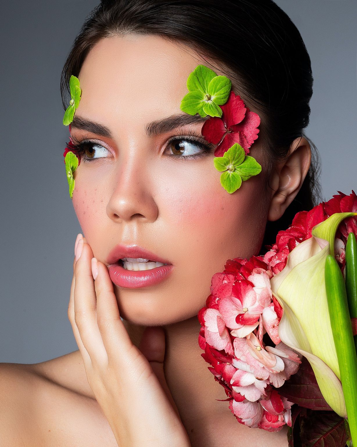 5 Fakta yang Kamu Perlu Tahu Sebelum Melakukan Threading Alis Diaries