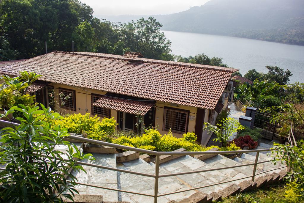 Lake View Cottage