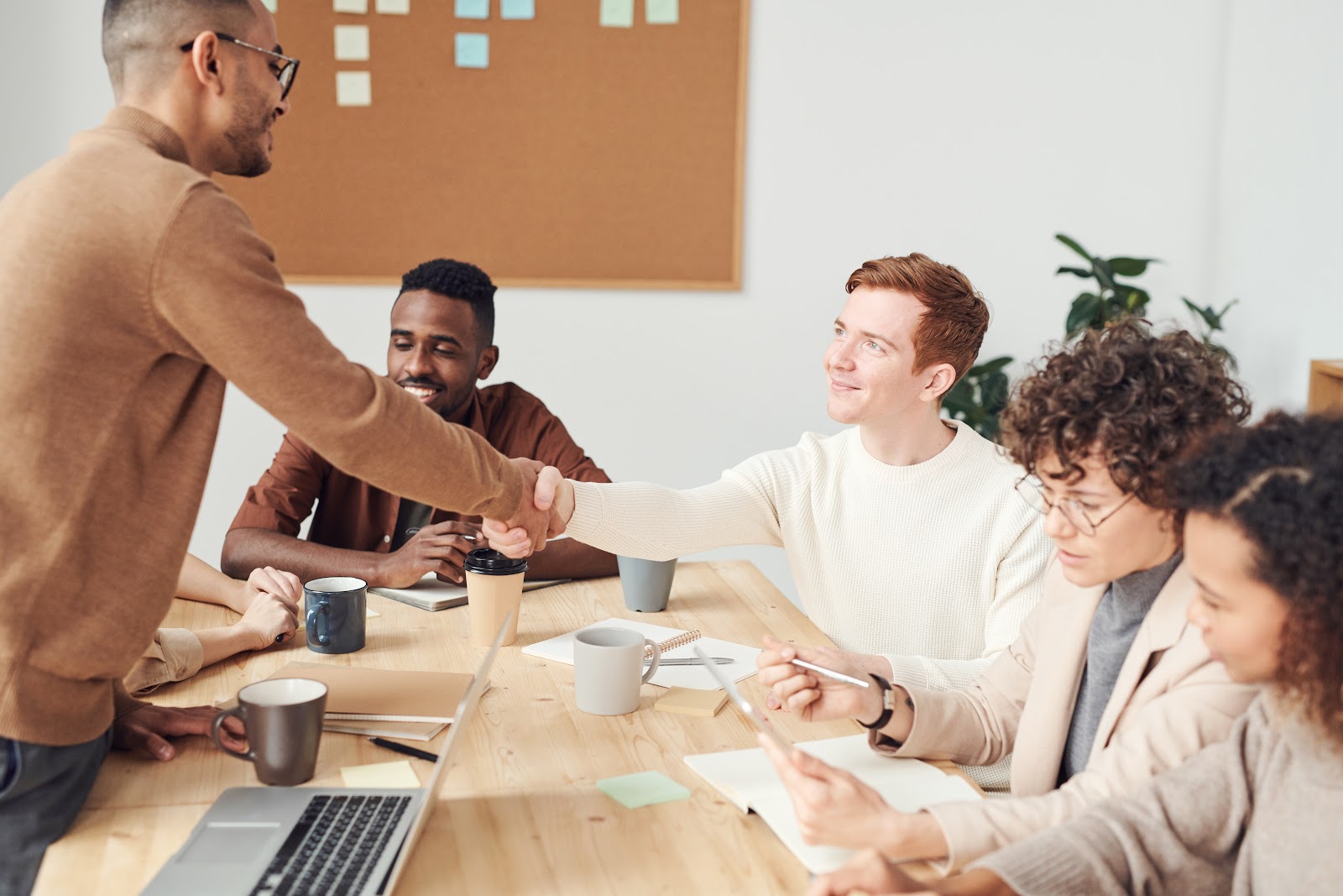 A good project manager knows how to keep the team motivated
