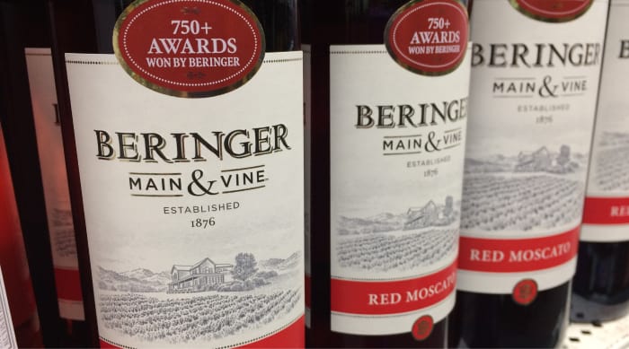 Sweet red wine: Beringer Main & Vine Red Moscato