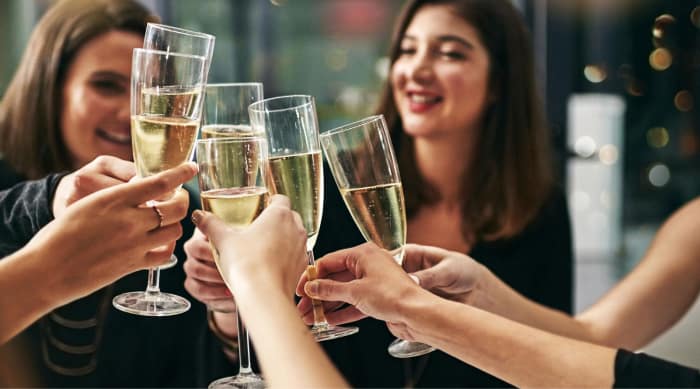 What gives Champagne and Sparkling Wine its Bubbles?