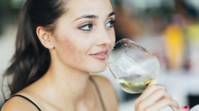 How Does White Wine Taste?
