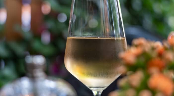What does Meursault Wine Taste Like?