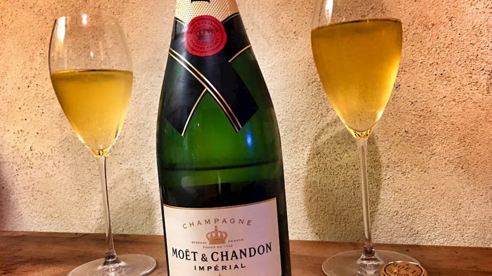 Moet & Chandon Esprit du Siècle Brut