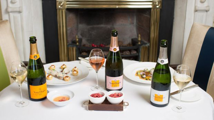How to Serve Champagne