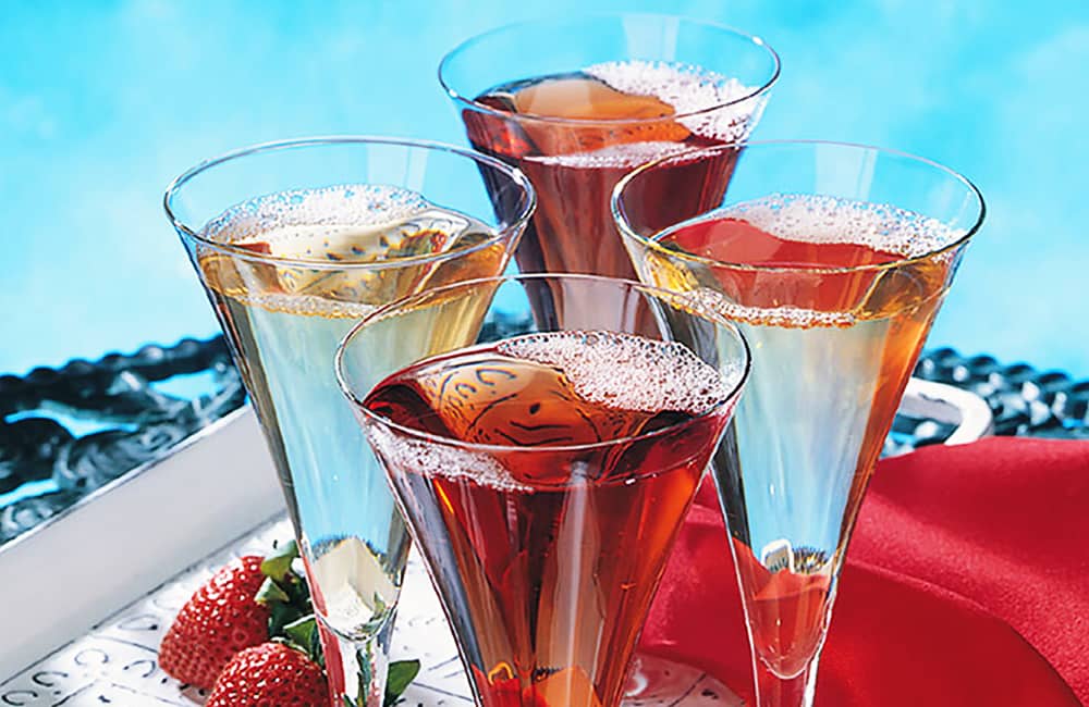 Best Kir Royale Recipe (Tips, Best Wines 2021)