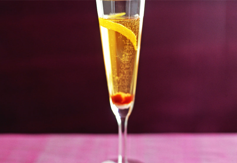 Classic Champagne Cocktail