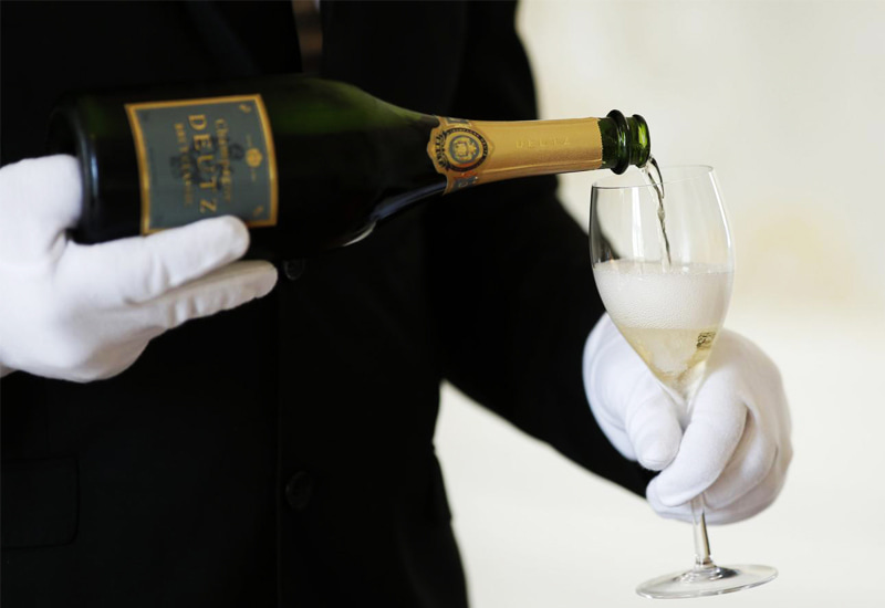 Champagne Glass pour