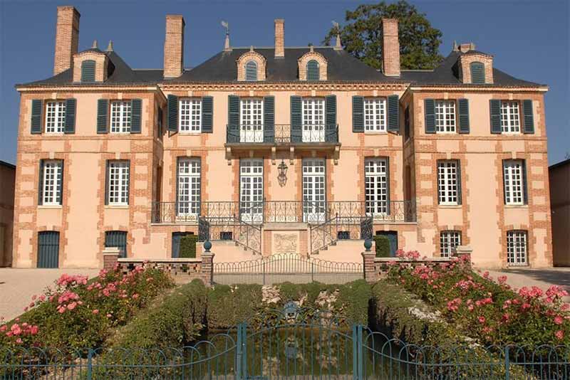 Taittinger Champagne House