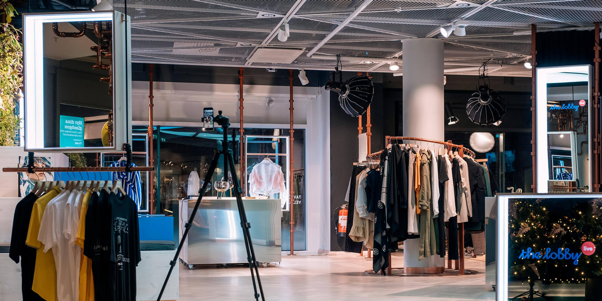 Mall live video shopping - bambuser