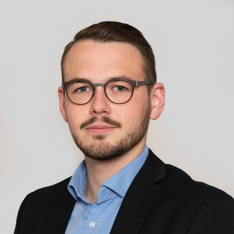 Marian Inäbnit