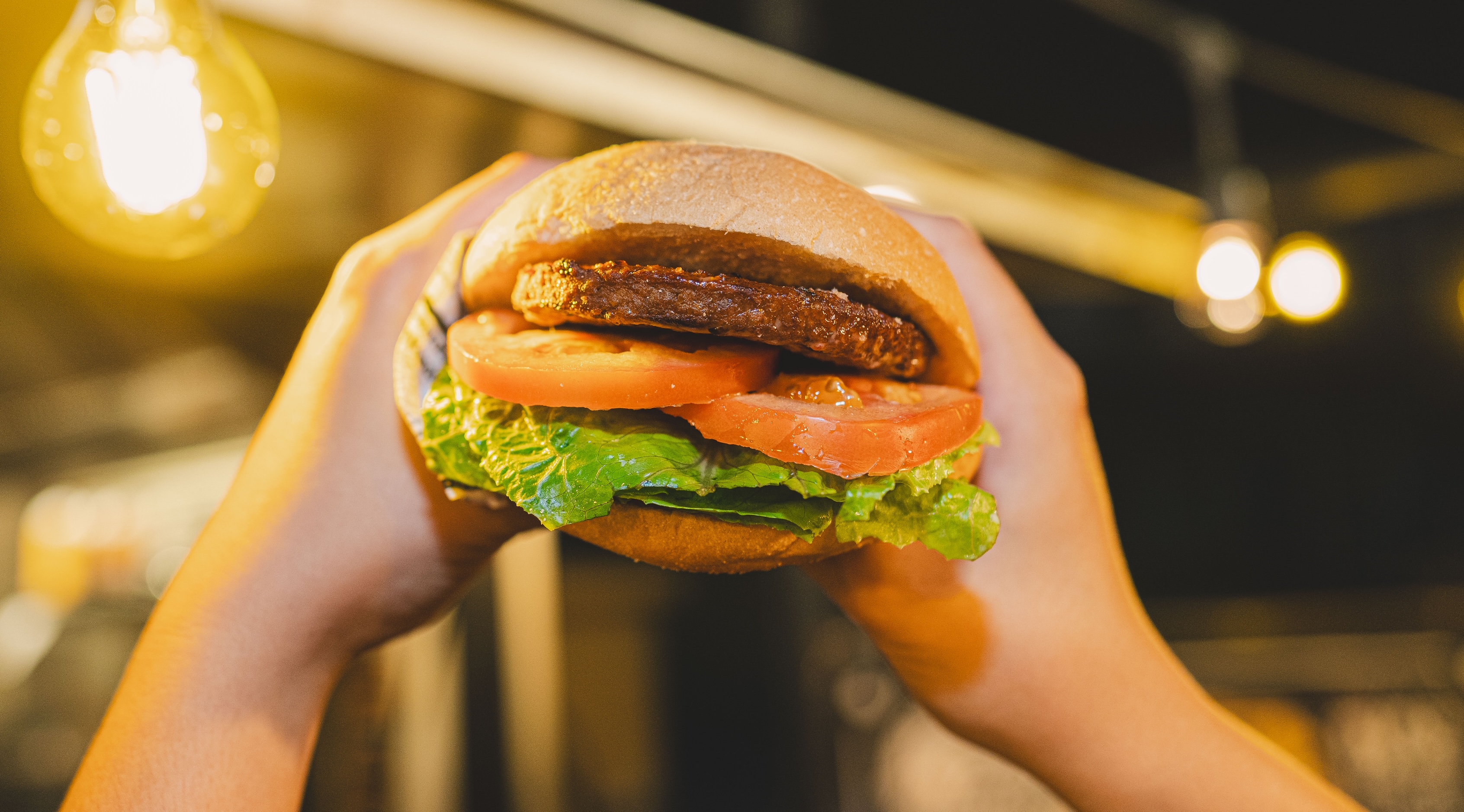 Fridays Baby Truck Curacao's 1 barbecue food truck