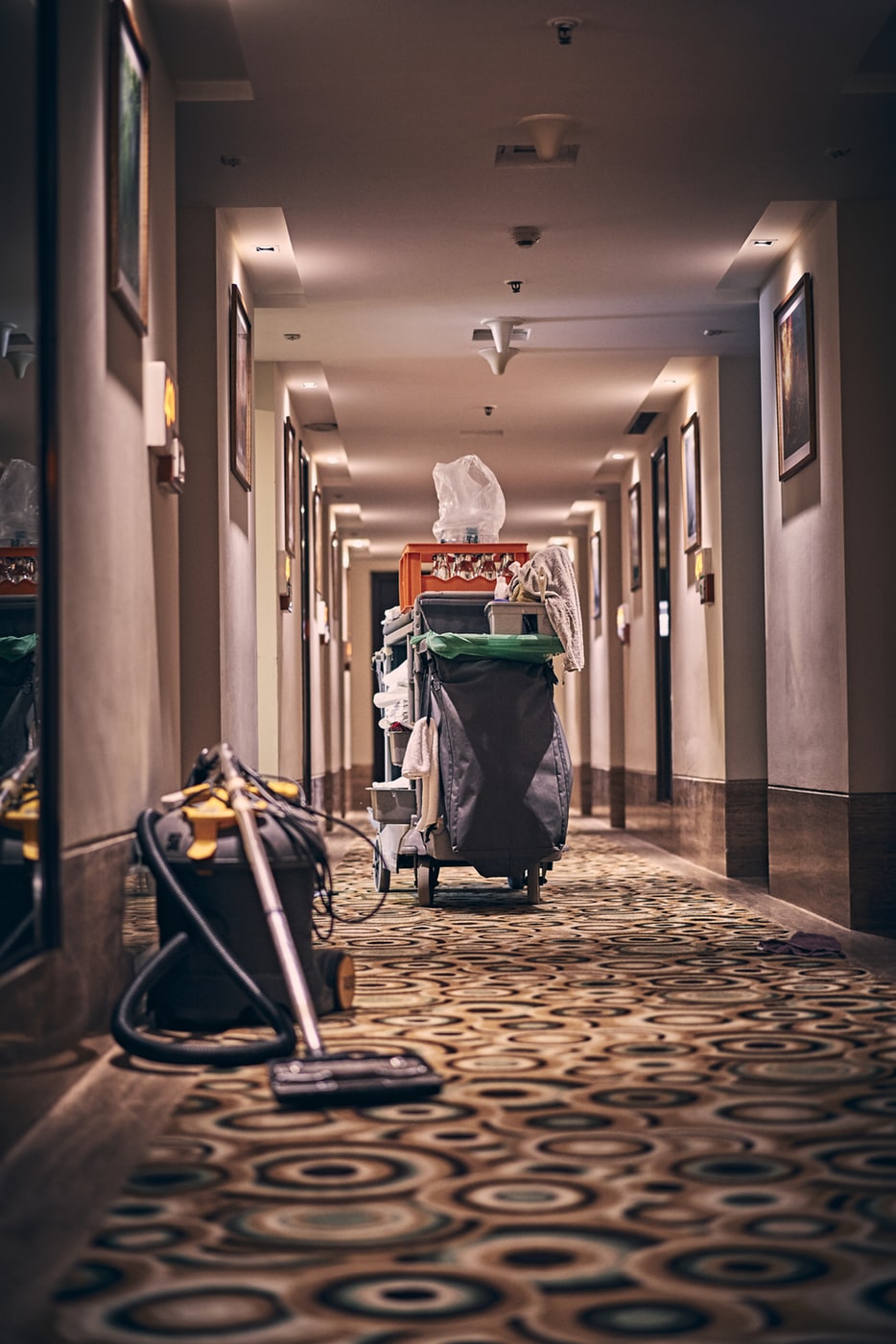 How To Hire Commercial Cleaning Services