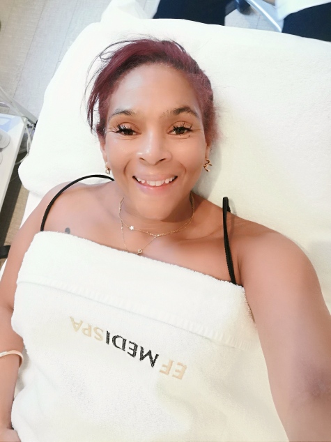 Facial Friday|Christmas Glow with AQ Skin Solutions & EF MediSpa
