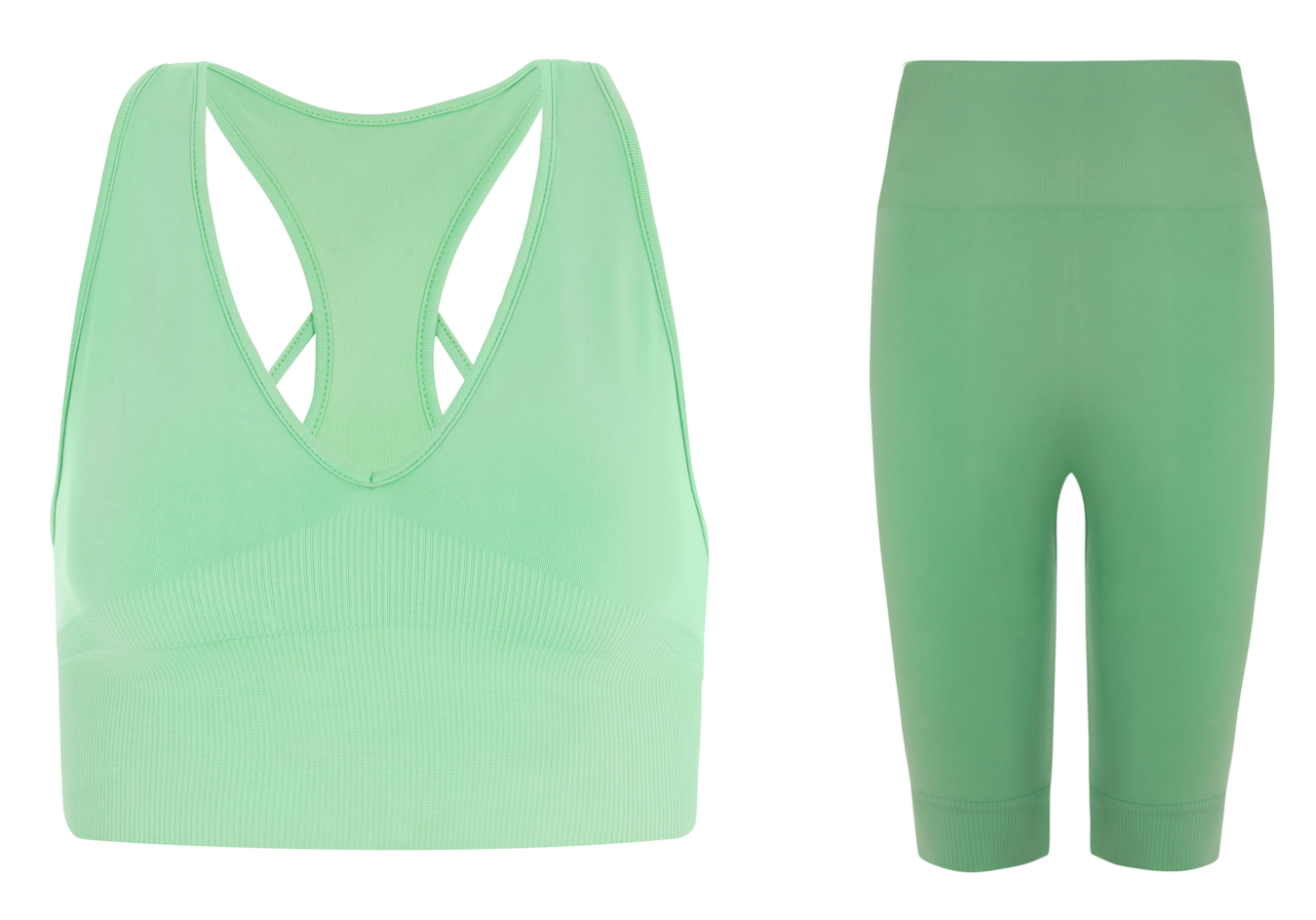 self-isolation-style-lockdown-looks-loungewear-look-good-evveervital-lark-berry-workout-clothes