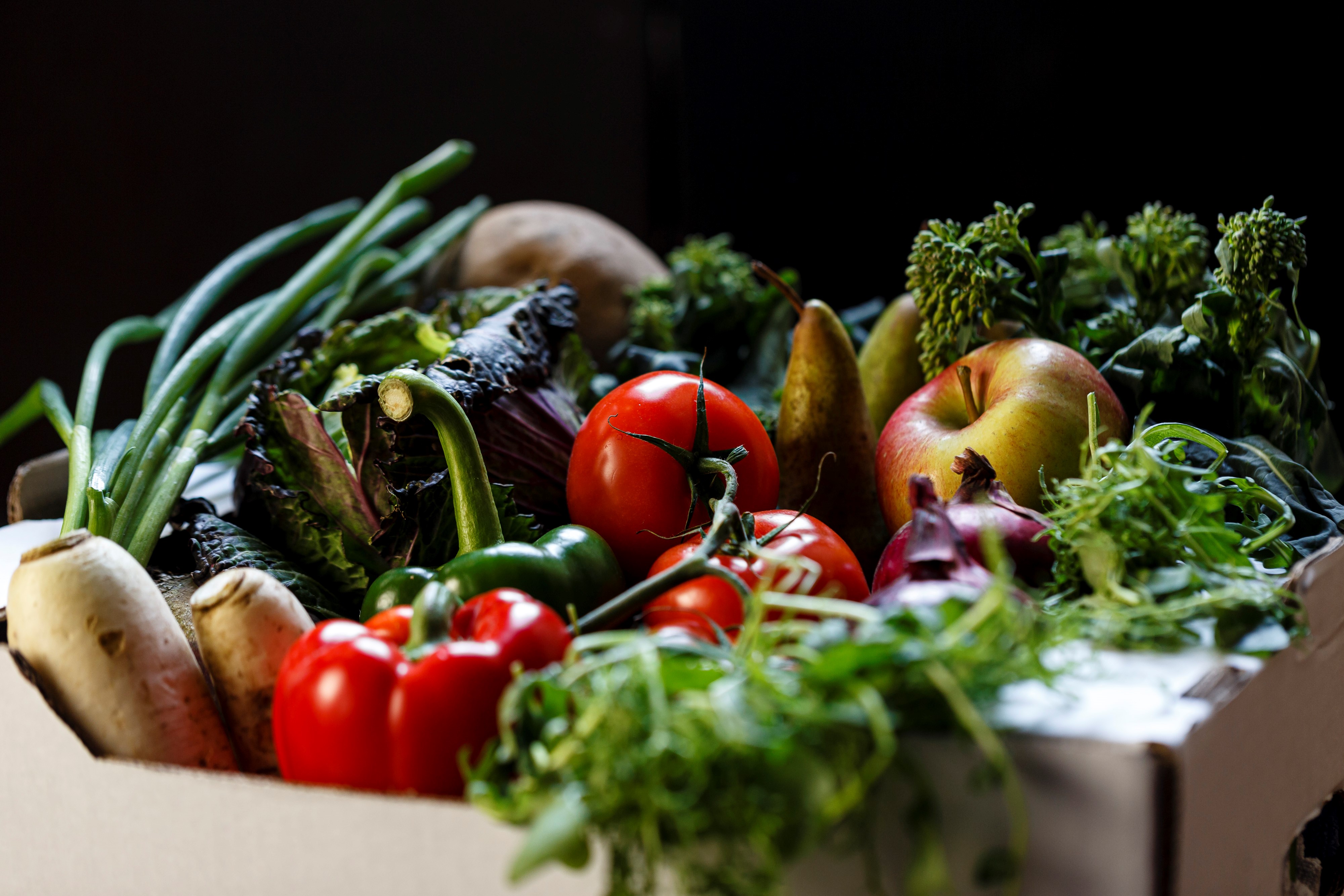 alternatives-eggs-morning-breakfast-fruit-vegetables-smoothie