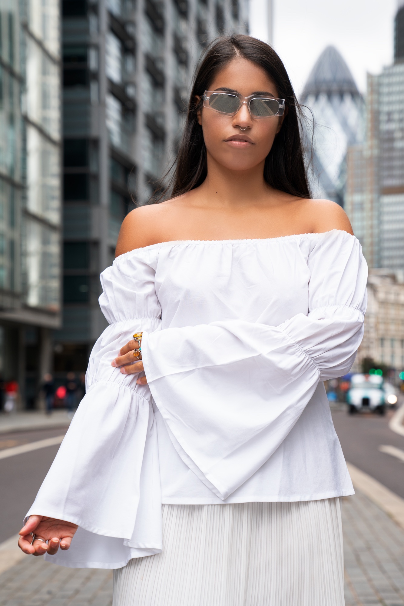 sunglasses-in-september-style-ace-and-tate-silver-shades-eyewear