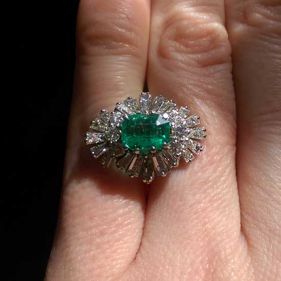 vintage emerald and diamond ring for remodelling