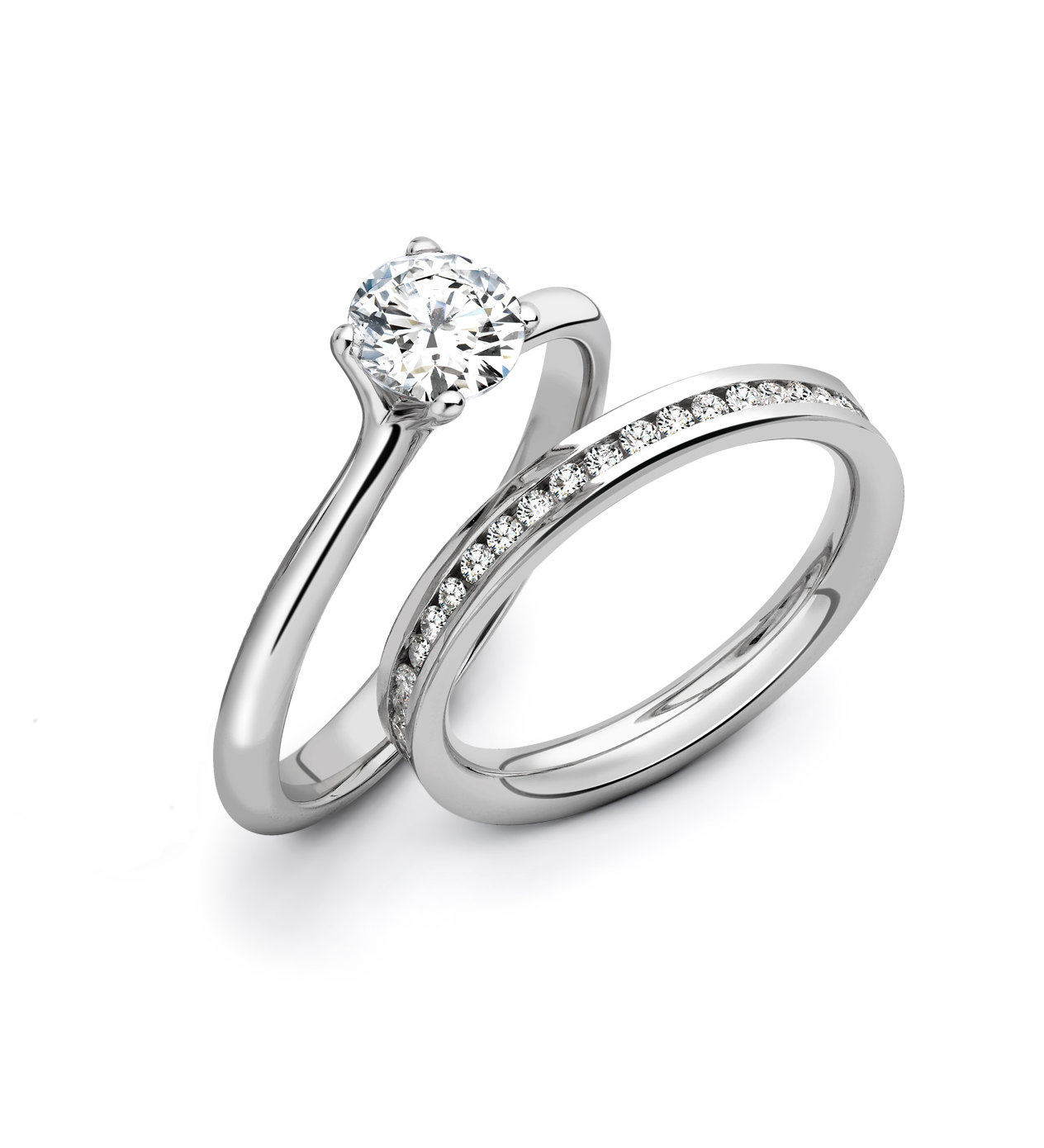 The Bette engagement ring is a sohisticated option for short fingers.