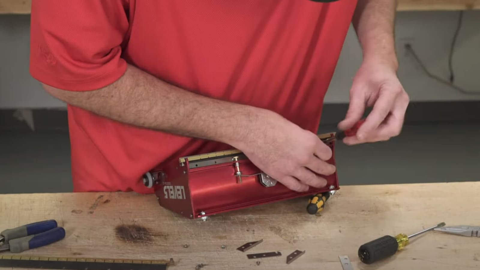 LEVEL5 12Inch Drywall Flat Box 4766