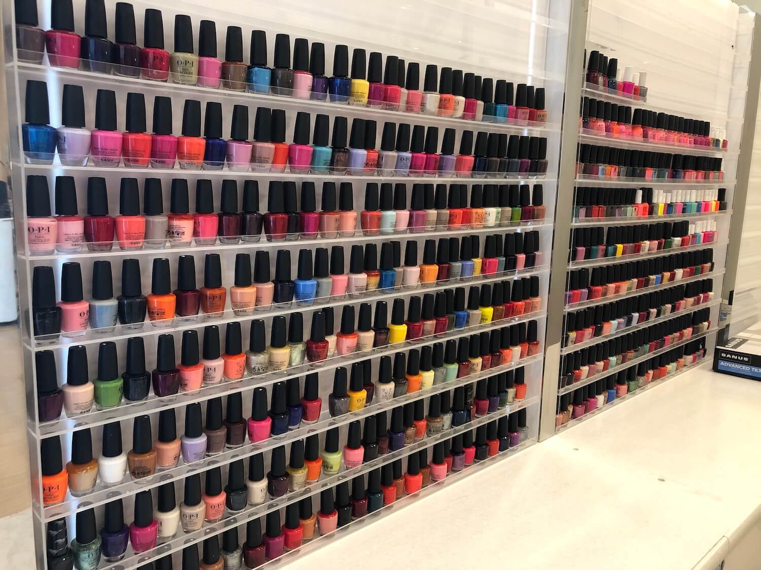 R Nails & Spa Regency Mall