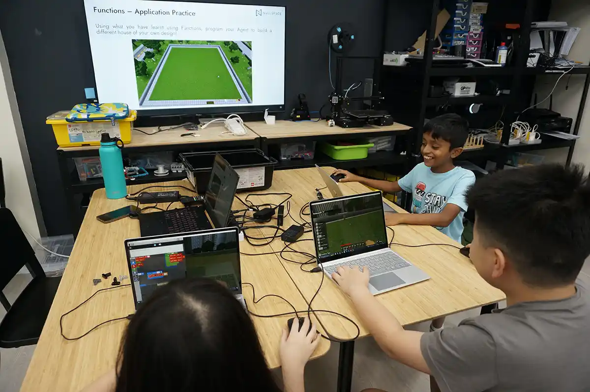 15 Best Coding Classes for Kids in Singapore 2024