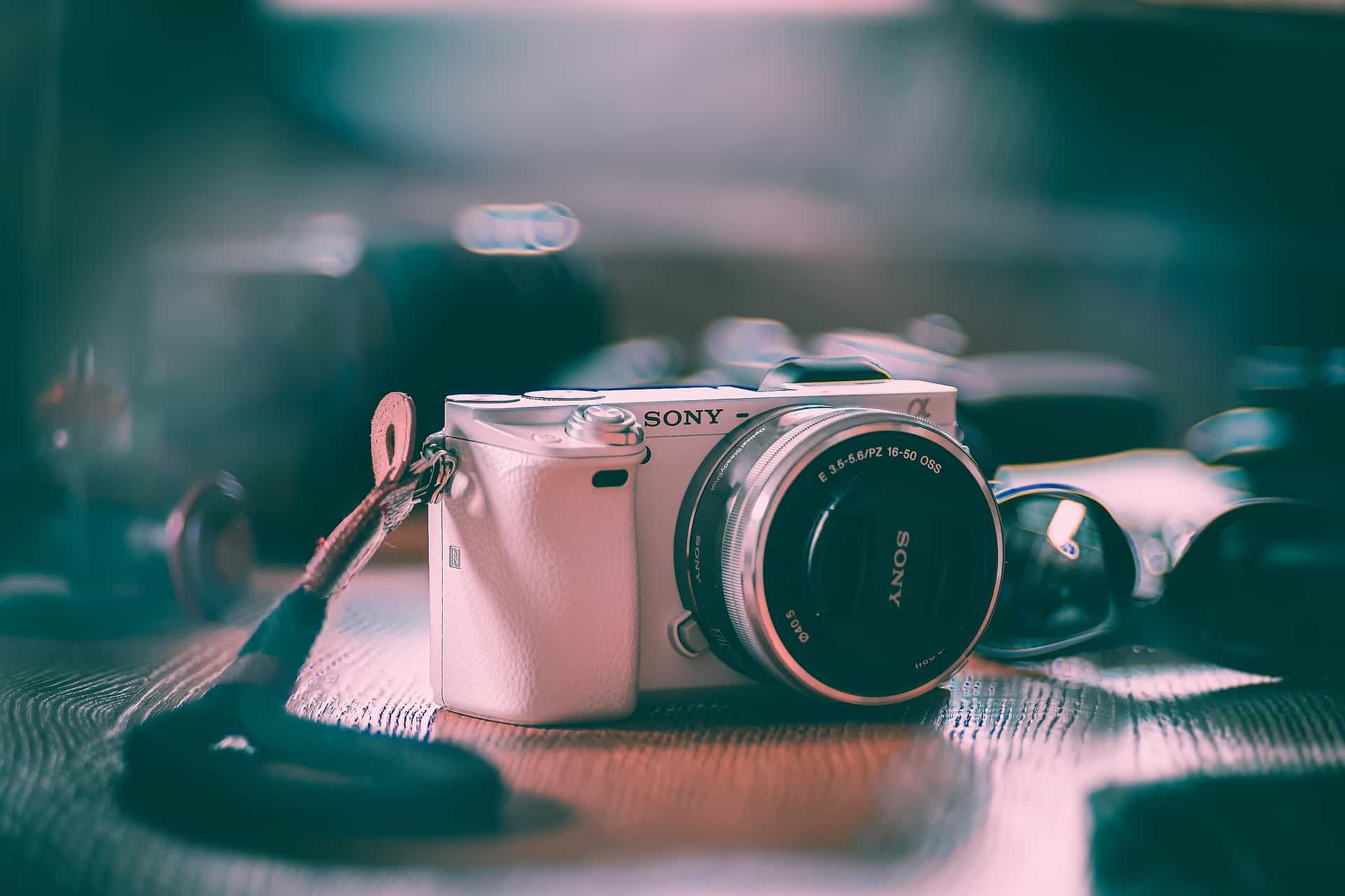 Mirrorless vs. DSLR Why mirrorless wins Focal