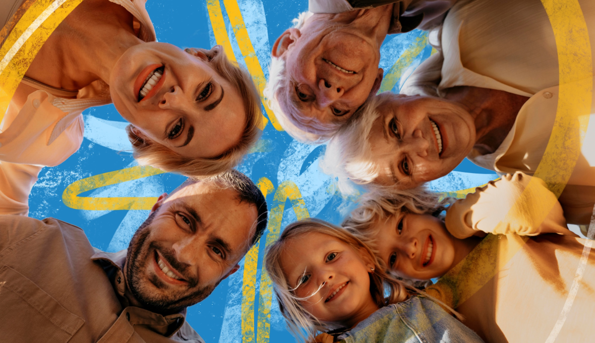 Family Essay: How to Write, Topics and Examples | Essaypro Blog