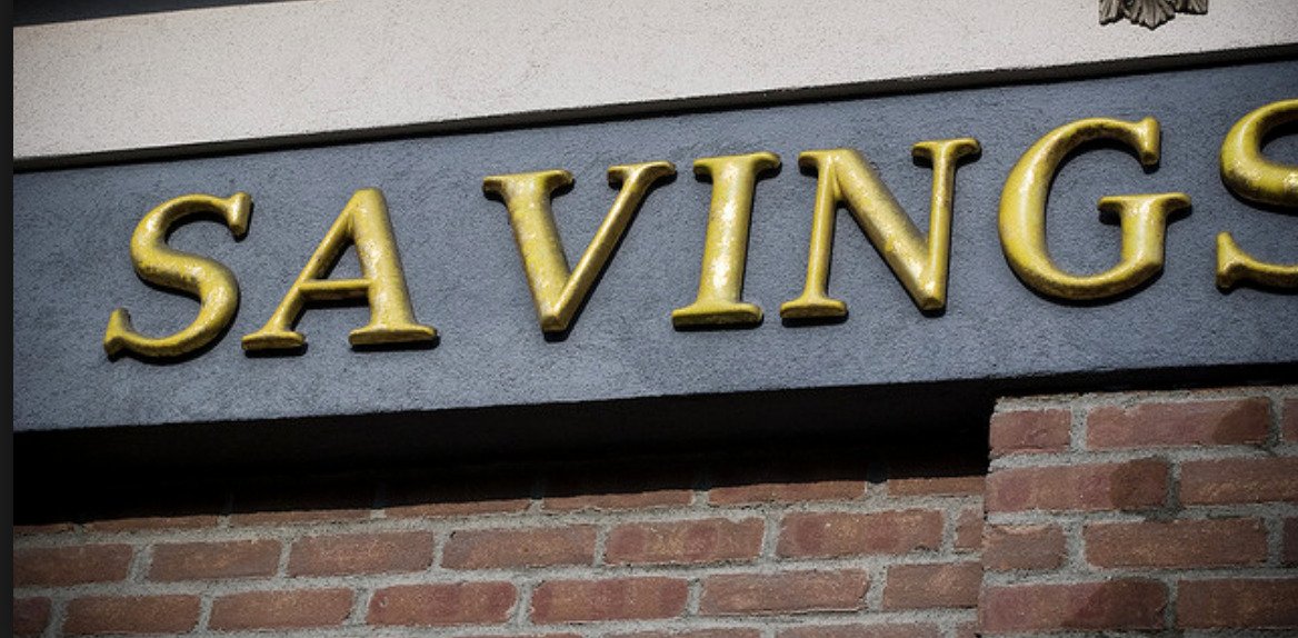 The word 'savings' kerned in a bad way that it looses its meaning