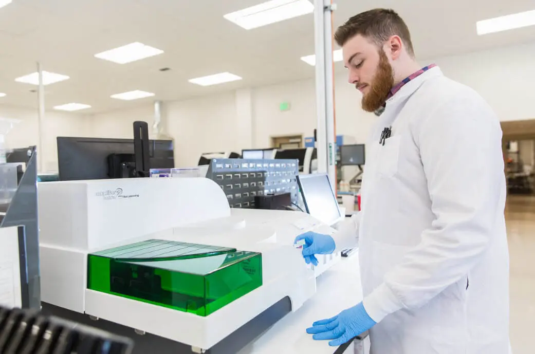 A laboratory assistant conducts a laboratory study